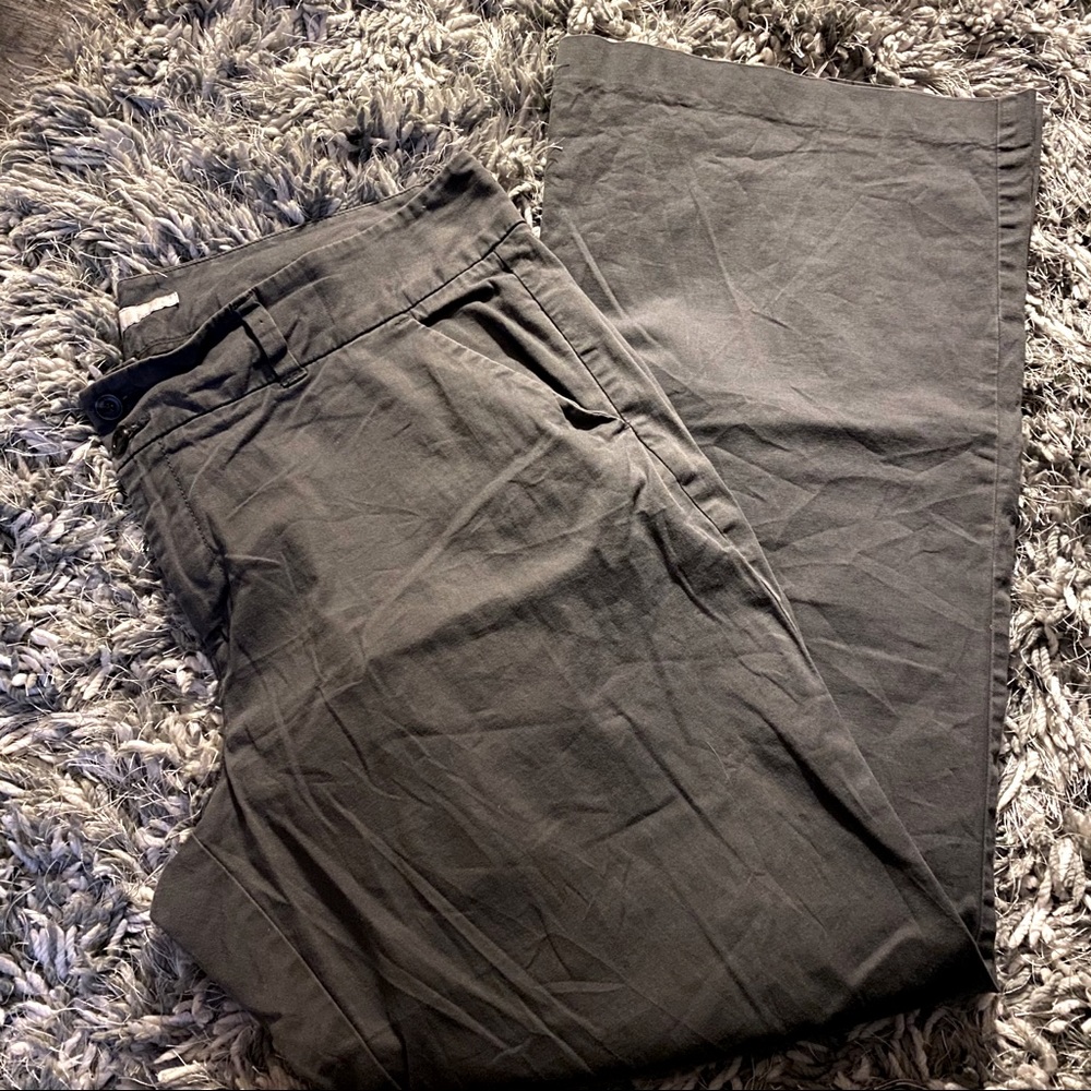 Old Navy gray khaki pants